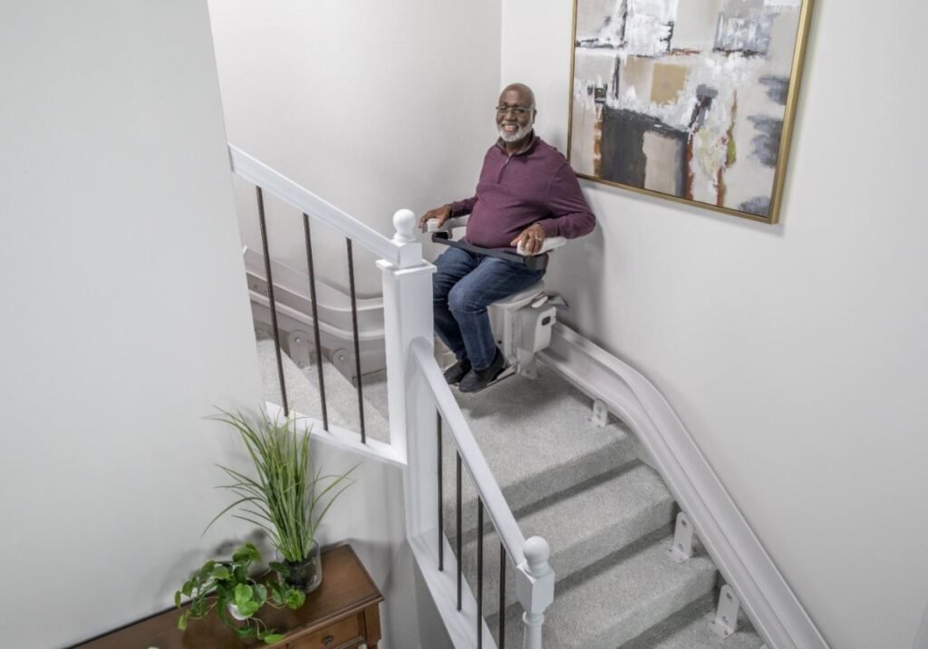 Local Stair Lift Companies in Clackamas: A Buying Guide for Home Mobility