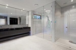 Zero Threshold Shower Entry in Clackamas: The Ultimate Guide to Safe, Stylish Bathrooms