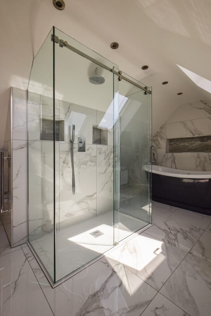 Roll-In Showers: A Comprehensive Guide to Zero-Threshold Accessibility