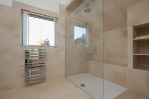 Safe Walk-In Showers for Seniors: Comfort & Independence